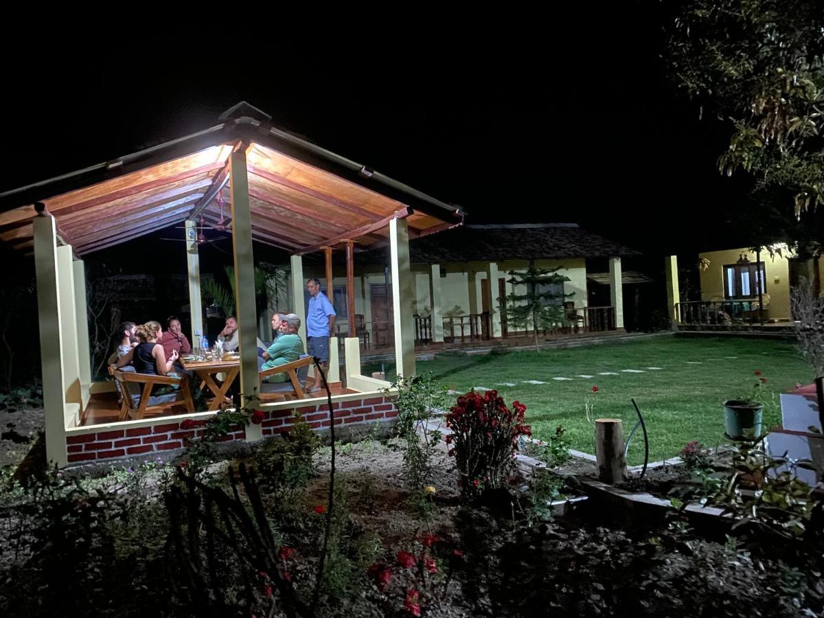Bardia Eco Friendly Homestay Bardiya ภายนอก รูปภาพ